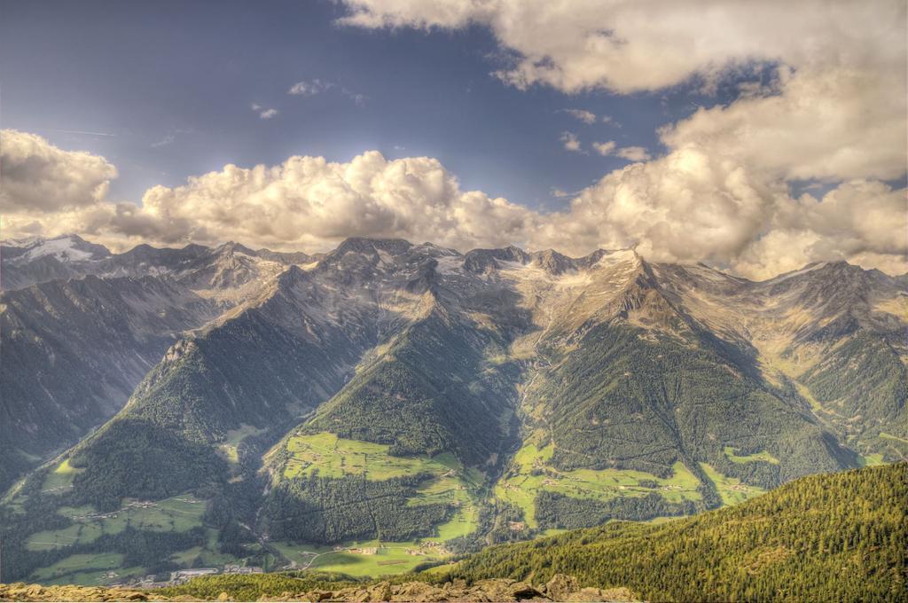 Großstahlhof Mountain&Panorama View Apartment Ahrntal Bagian luar foto